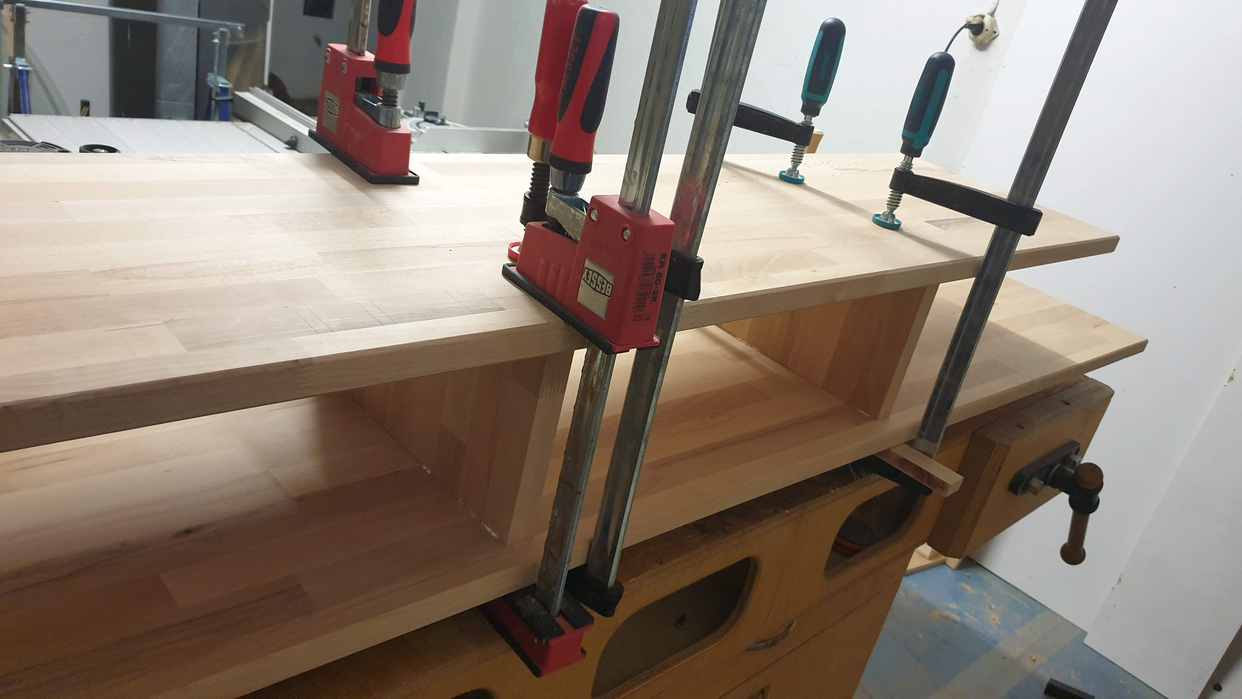 20210403 Fernsehwand 3